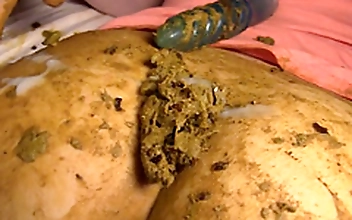 寝糞2 無毛少女の濃縮100％糞