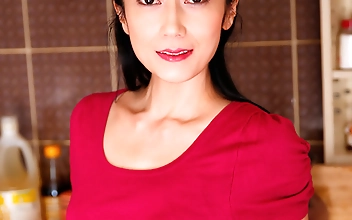 ひさ代（55歳）スレンダー美乳