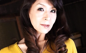 礼子（57歳）薄い陰毛