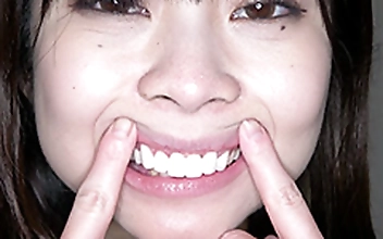 【歯】新人女優 浜辺ことりチャンの歯舌ベロと電マオナニー！