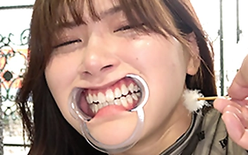 【歯・のどちんこ観察・咀嚼をしながら耳をくすぐられる異色作！】有加里ののか