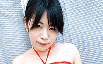 超美乳おねえさんのわがままボディーに釣られて、理性が崩壊しそう。そのお椀みたいなおっぱい、いいですね～。