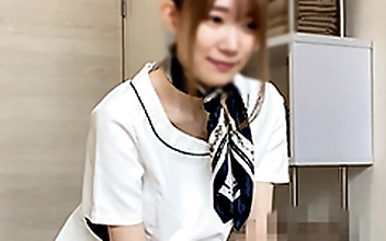 恵比寿のマンション型個室メンエス隠し撮り - スレンダーお嬢様・伊織玲那（23歳）