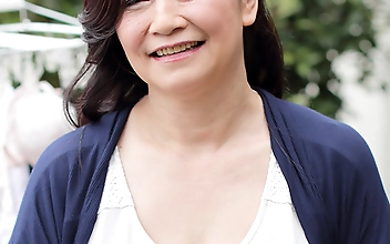 麻子（60歳）幾年も触れ続けたい…