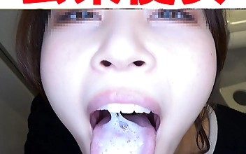 【トイレ連れ込みフェラ／個人撮影】Mちゃん（24）