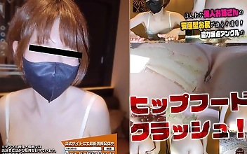 ほんわか美人お姉さんの安産型お尻でフードクラッシュ